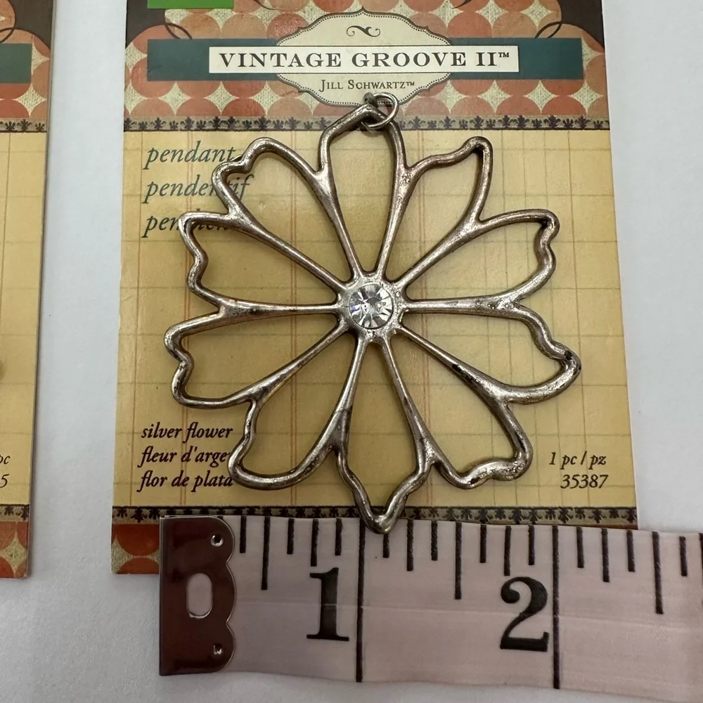 Making Memories Vintage Groove Jill Schwartz Craft Pendant Combinations Jewelry